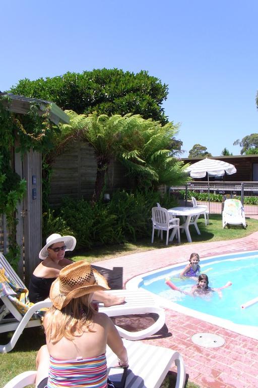 Lazy Acre Log Cabins Lakes Entrance Εξωτερικό φωτογραφία