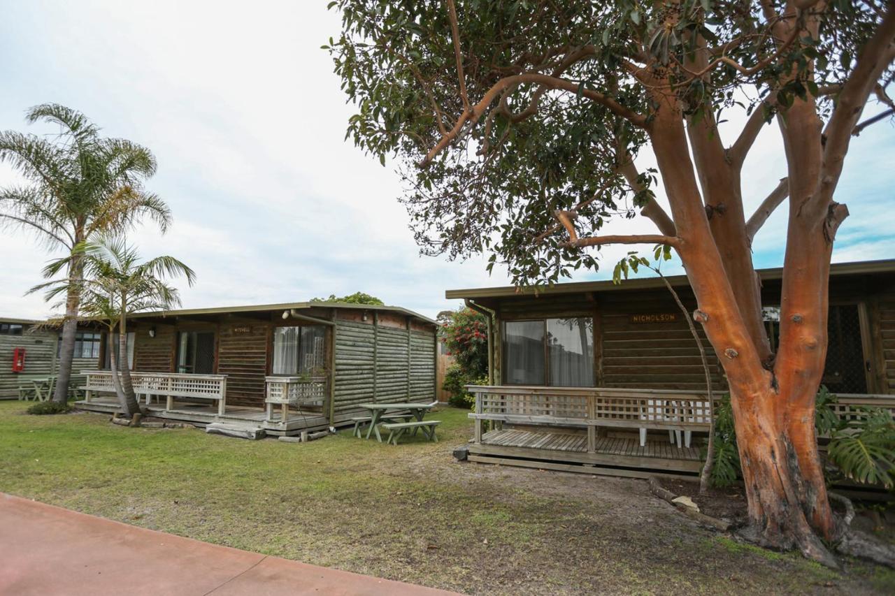 Lazy Acre Log Cabins Lakes Entrance Εξωτερικό φωτογραφία