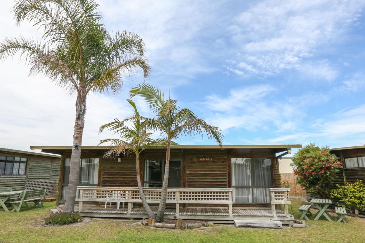 Lazy Acre Log Cabins Lakes Entrance Εξωτερικό φωτογραφία