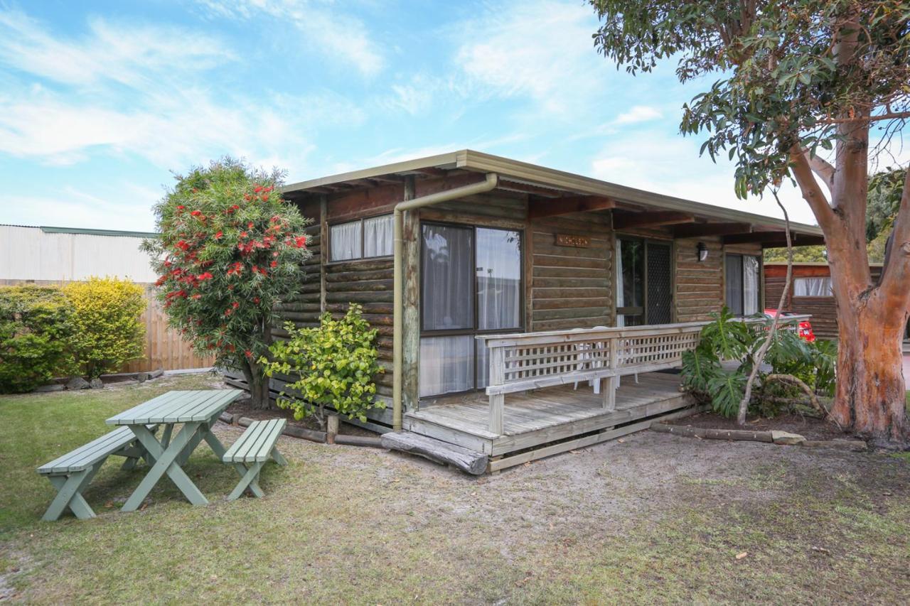 Lazy Acre Log Cabins Lakes Entrance Εξωτερικό φωτογραφία