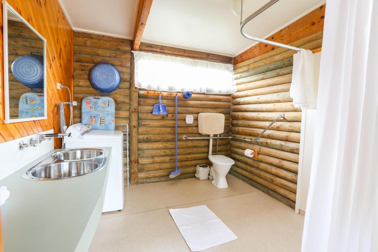 Lazy Acre Log Cabins Lakes Entrance Εξωτερικό φωτογραφία