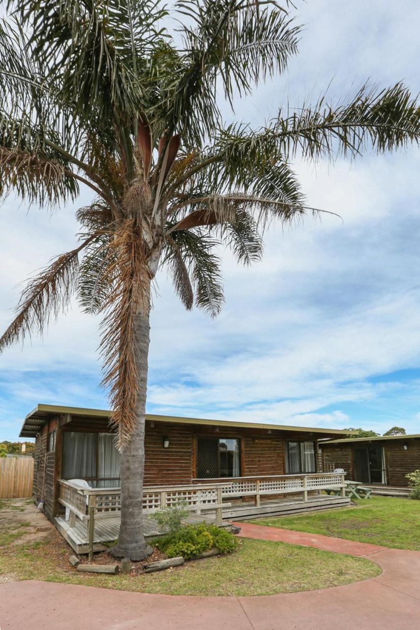 Lazy Acre Log Cabins Lakes Entrance Εξωτερικό φωτογραφία