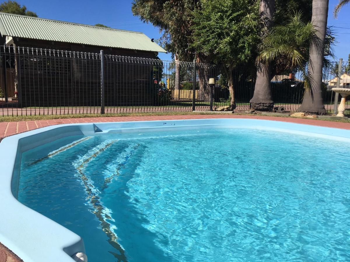 Lazy Acre Log Cabins Lakes Entrance Εξωτερικό φωτογραφία